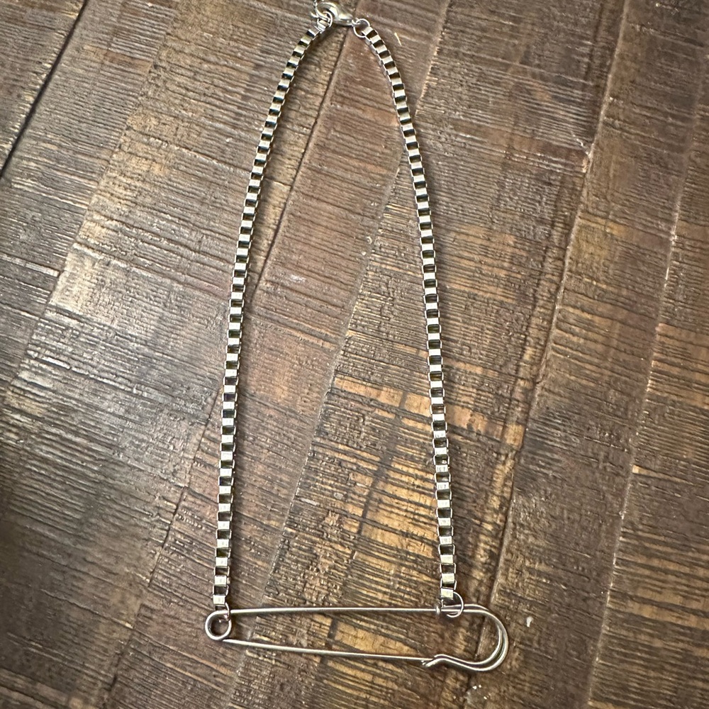 Safety pin 🧷 necklace